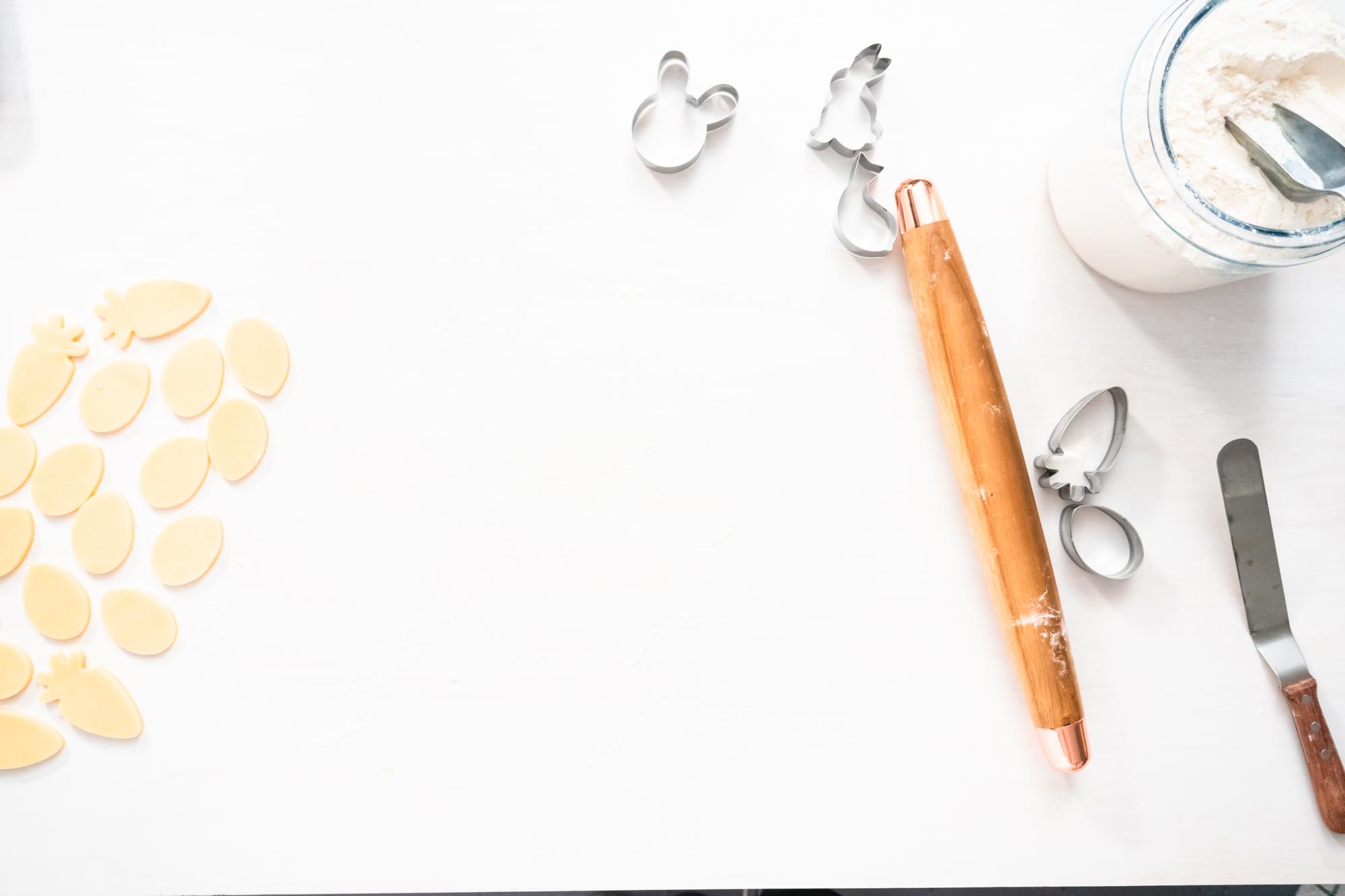 Workshop table with plated samples and notes